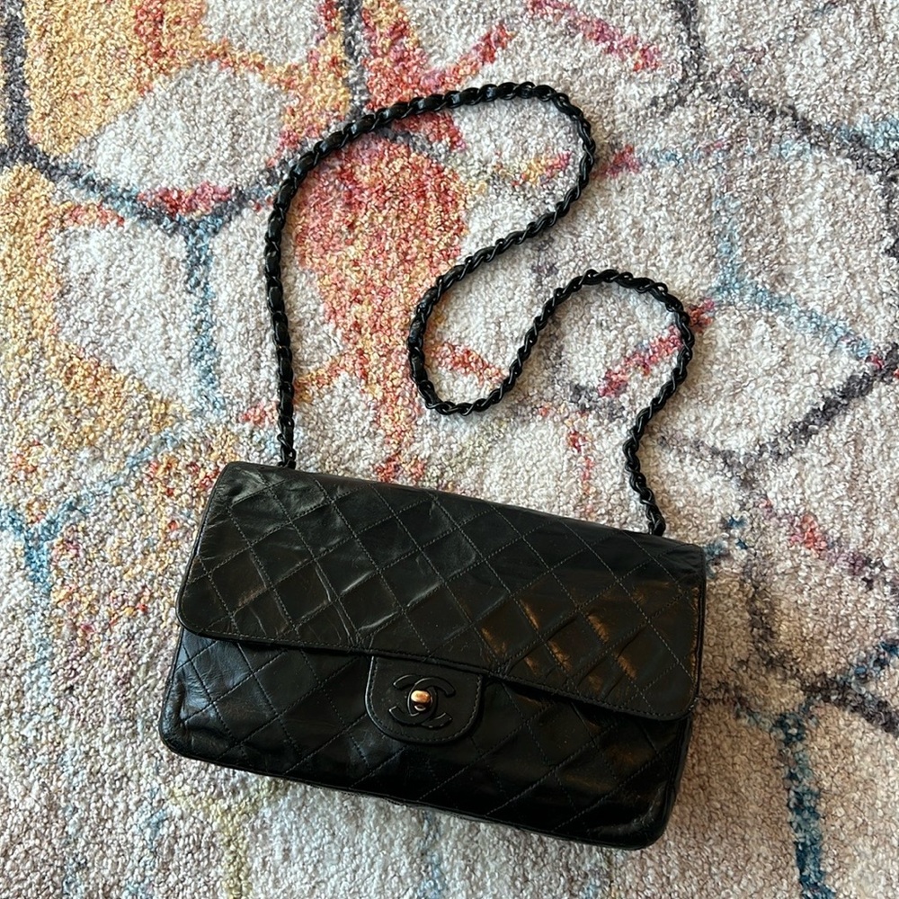 CHANEL So Black Classic Single Flap Bag